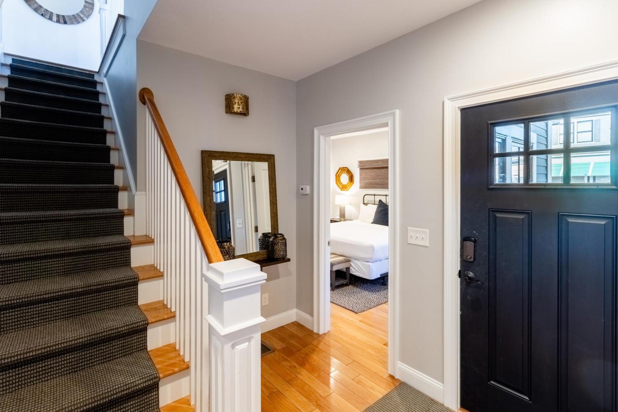 The Newport Lofts - 595 Thames Street Villa Екстериор снимка